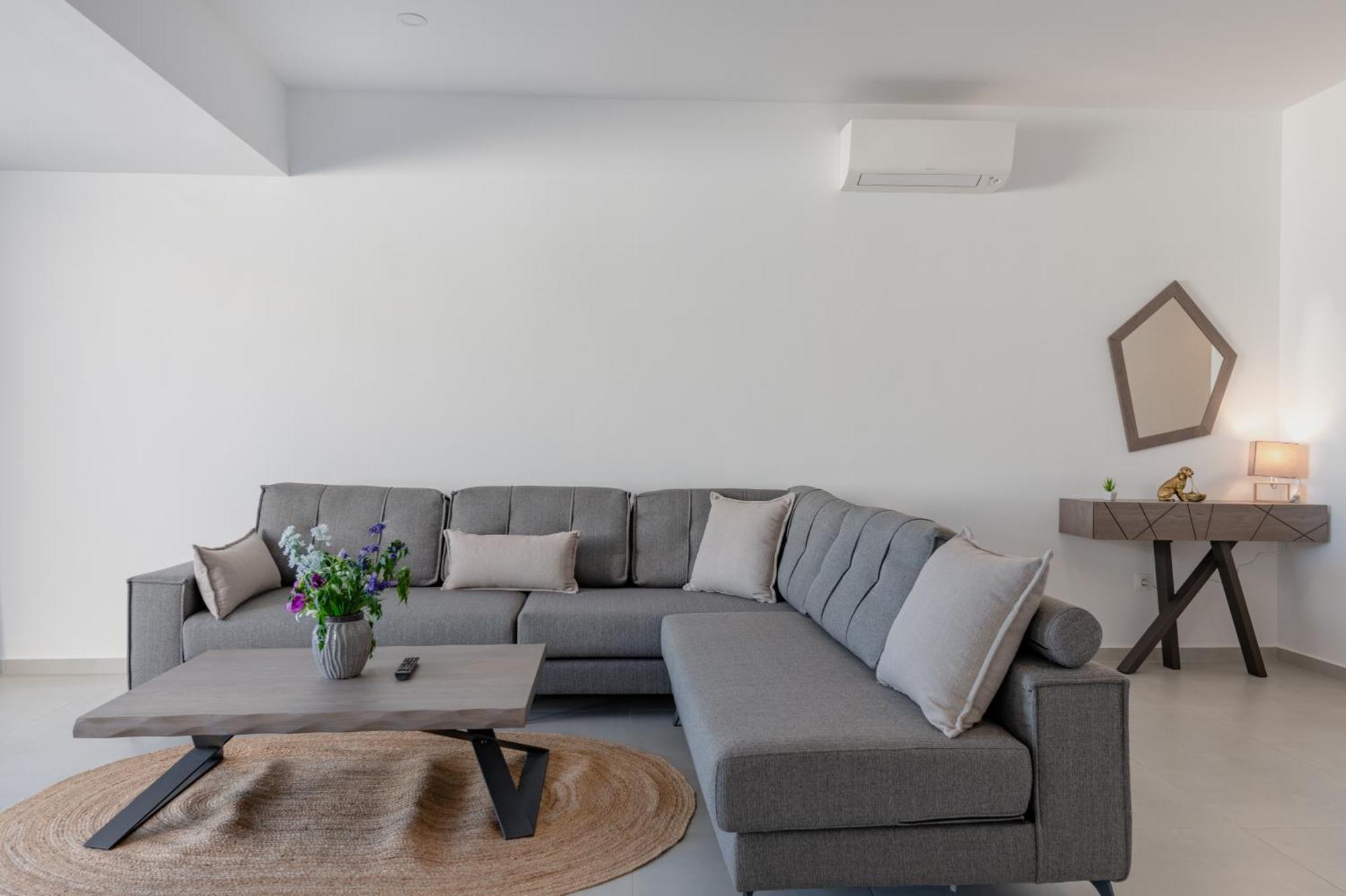 Swans Luxury Homes Kommeno  Room photo